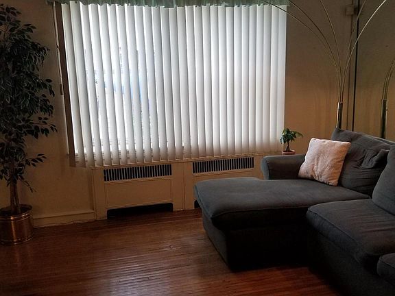 3rd image of 590 Rosalie St