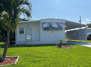 8266 SE Wren Ave, Hobe Sound, FL 33455