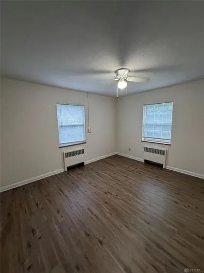5039 Far Hills Ave — Photo 7