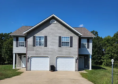 22535 Hollow Oak Ln #B Photo 1 22535 Hollow Oak Ln #B Photo 1
