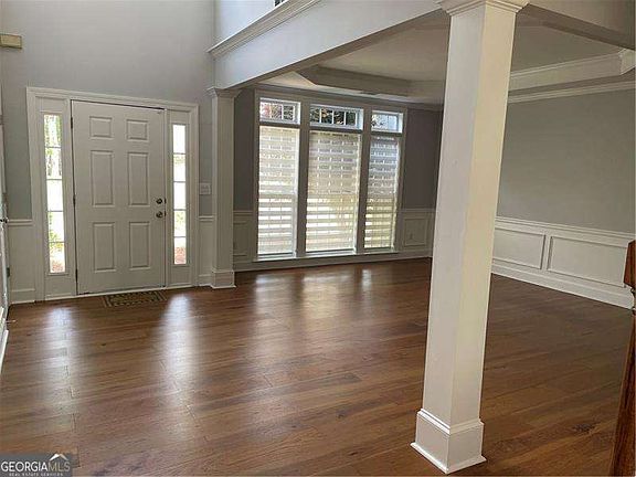 3rd image of 570 Bellemont Ct
