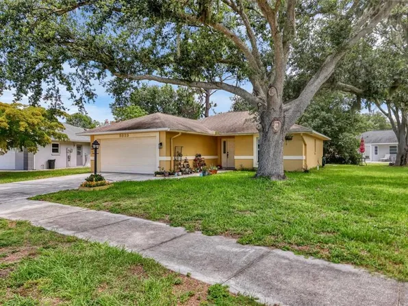 5823 Helen Way, Sarasota, FL 34243
