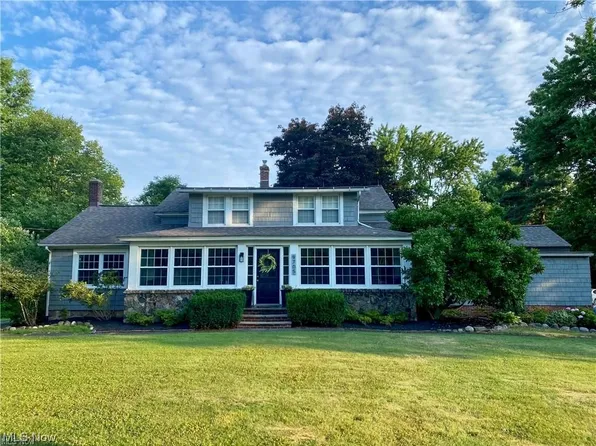 9705 Johnnycake Ridge Rd, Mentor, OH 44060