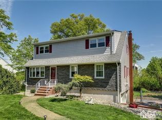 65 Tower Rd, Edison, NJ 08820