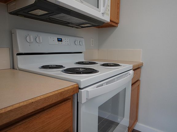 5th image of 10041 W Garverdale Ln APT 102