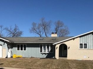 3565 Seville Dr, Dubuque, IA 52002