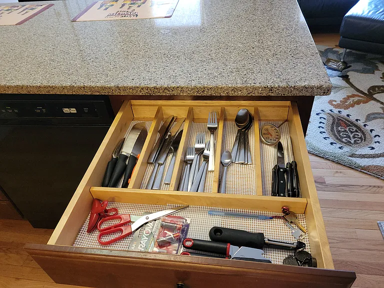 Forks, Knives, Spoons and that other stuff