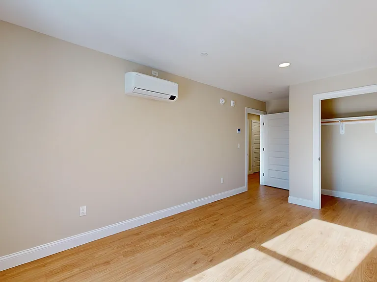 Bedroom #1