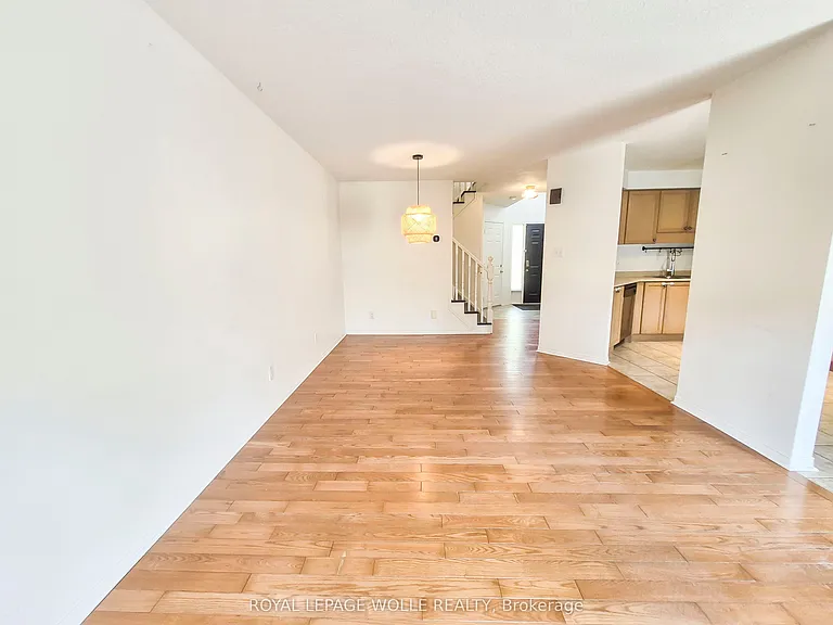 147 Dubrick Cres #1 — Photo 5