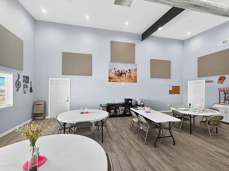 1363 N Plaza Dr #16 — Photo 16