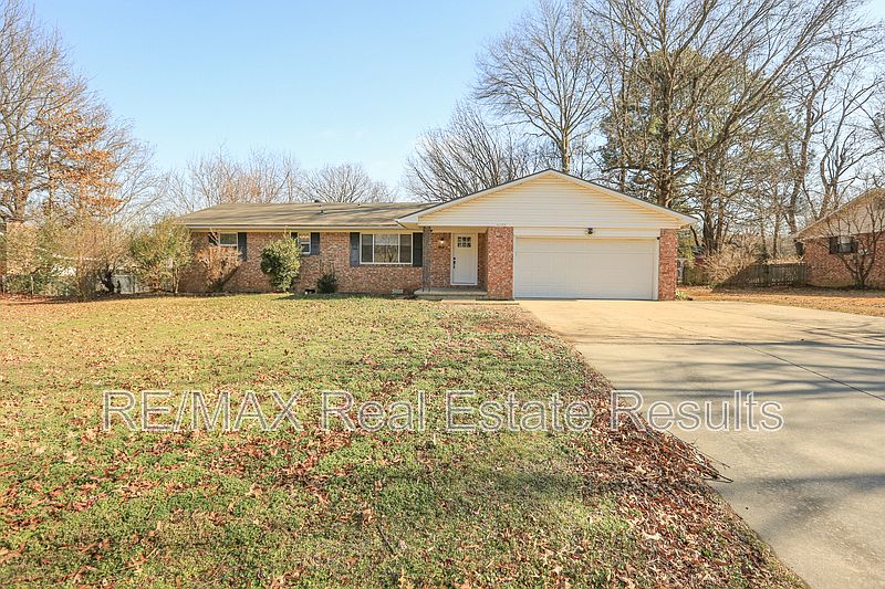 1st image of 2842 N Loxley Ave