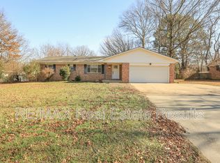 2842 N Loxley Ave, Fayetteville, AR 72703