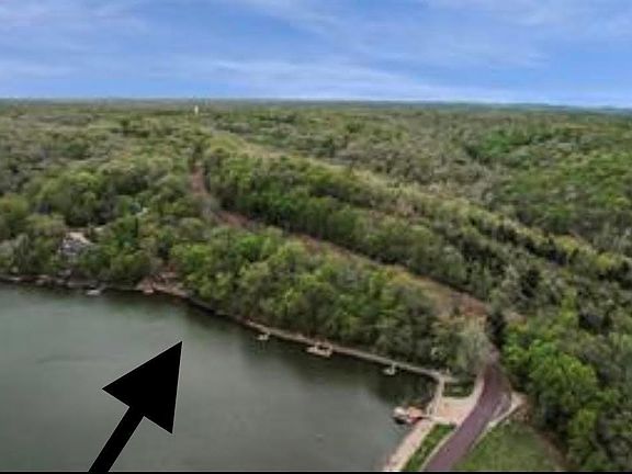 2nd image of 1540 S Lake Sherwood Dr