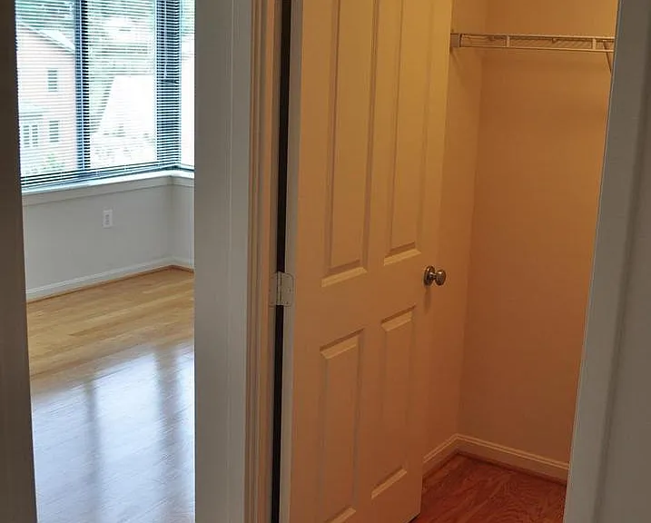 2220 Fairfax Dr #503 — Photo 5