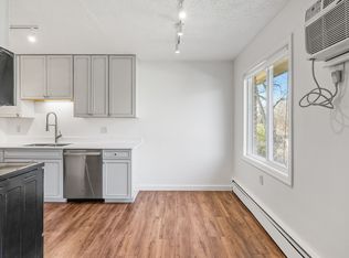 Golden Valley Road Apartments, Golden Valley, MN 55422
