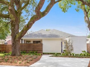 9 Central Dr, Metairie, LA 70005