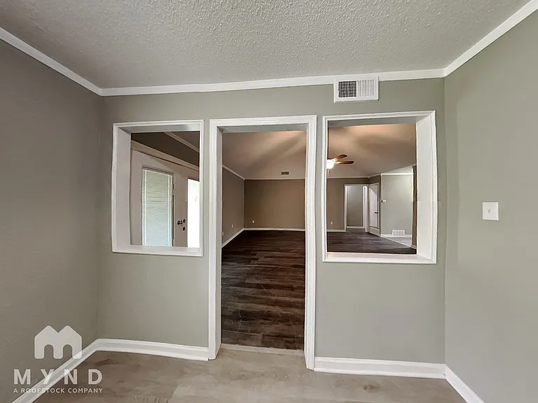 4014 Hitchcock St — Photo 12