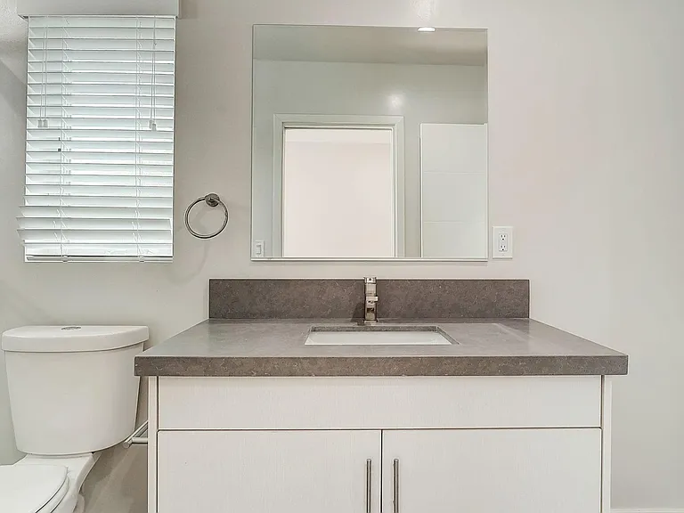 834 N June St #834 — Photo 24