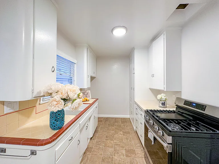 116 E Bay State St #116 — Photo 7