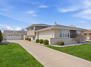 8512 Natchez Ave, Burbank, IL