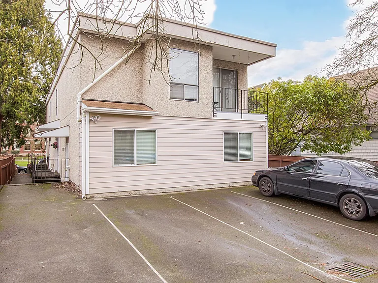 539 NE Ravenna Blvd #1 — Photo 14
