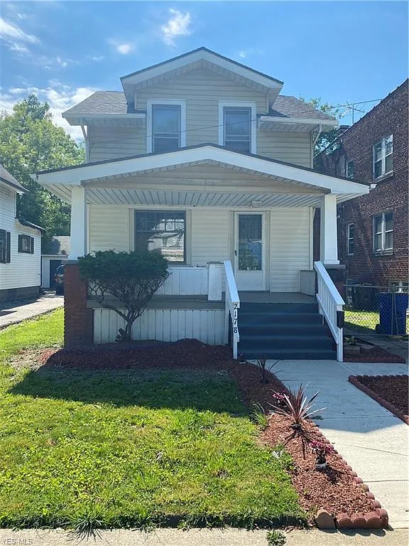 2178 W 103rd St photo 1
