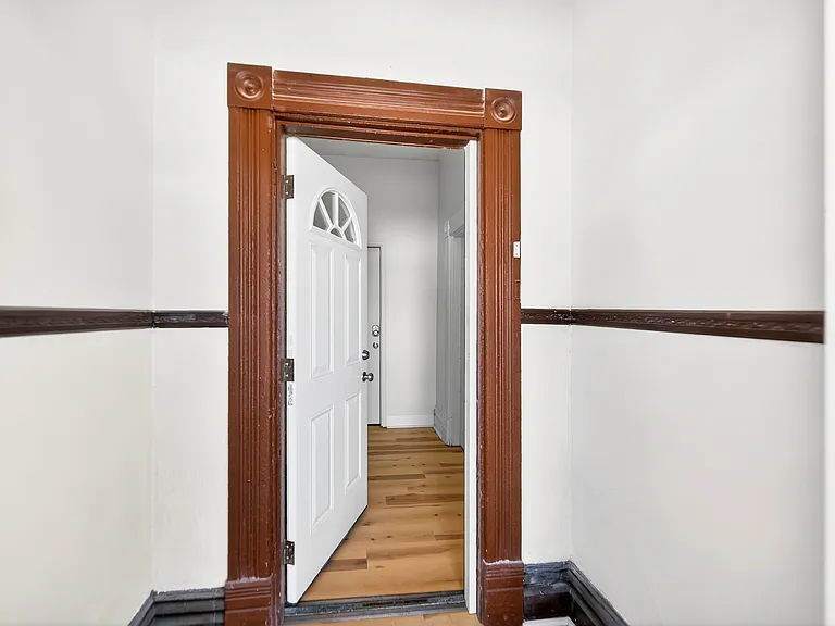 145 Plymouth St #2 — Photo 7