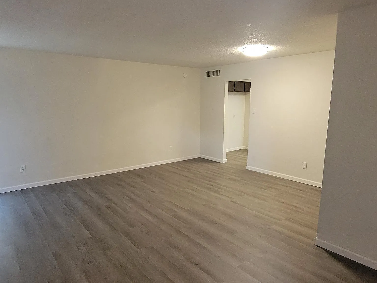 SHEP - 2290 Long Avenue — Photo 1
