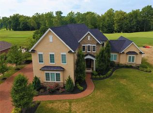 1036 Pinnacle Club Dr, Grove City, OH 43123