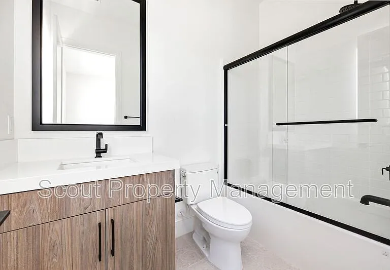 32195 Daybrook Ter — Photo 36