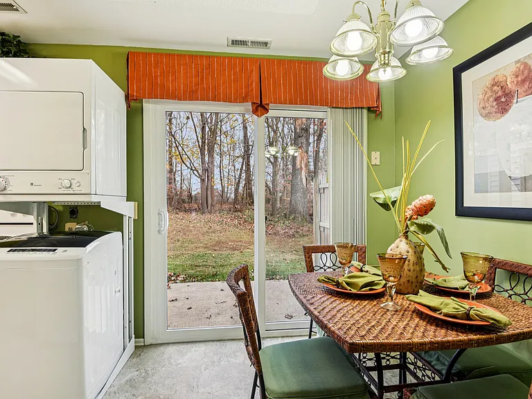 Howard Hills Rental Townhomes and Duplexes — Photo 73