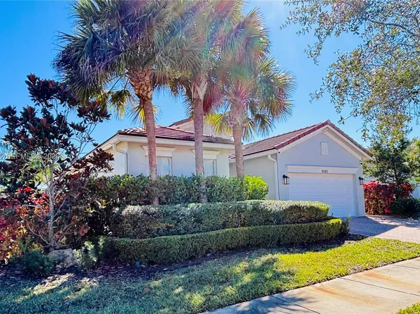 9583 SW Flowermound Cir, Port Saint Lucie, FL 34987