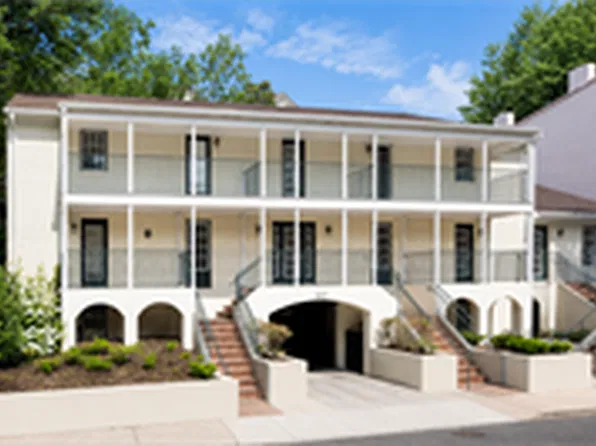 423 First Street North