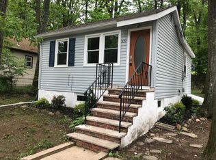 327 Elmira Trl, Hopatcong, NJ 07843