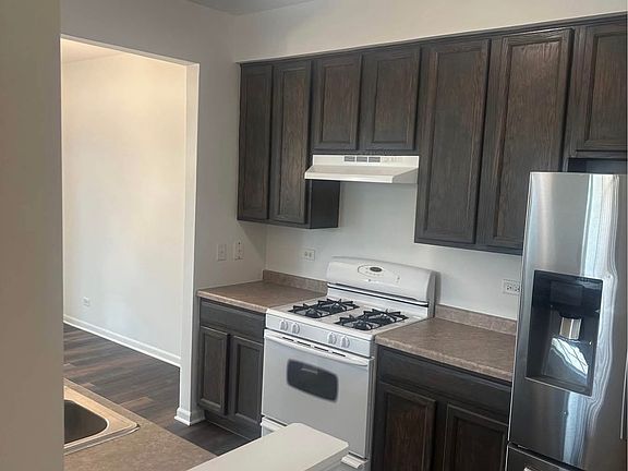 2nd image of 3931 Havenhill Ct