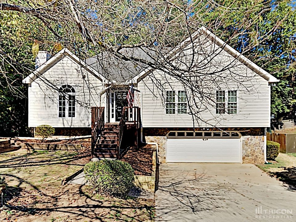 1st image of 730 Helga Dr