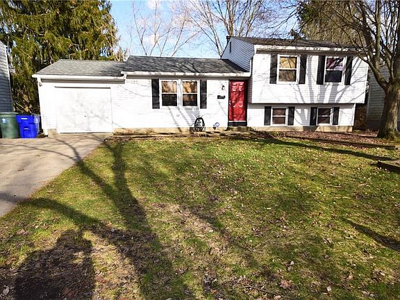 2nd image of 399 Suzanne Dr