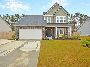 2012 Triple Crown Ln, Ridgeville, SC 29472
