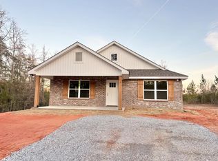 384 Monroe Breeland Rd, Poplarville, MS 39470