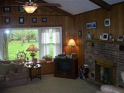 5th image of 6760 Eastgate Dr