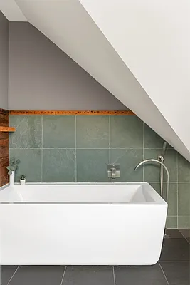 Sold by Compass | media 20