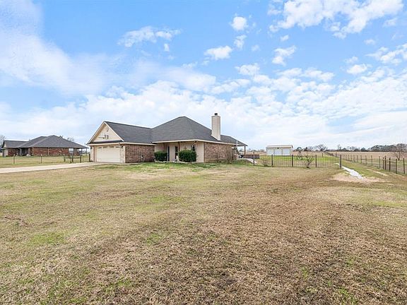 2nd image of 213 Vz County Road 2142