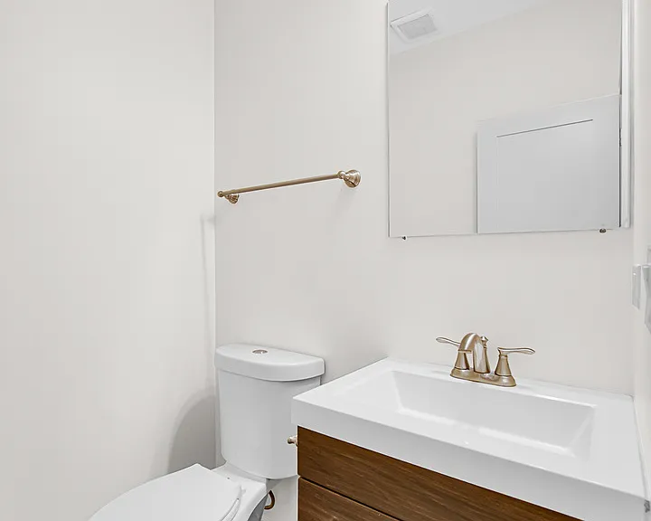 2616 Chelsey St — Photo 9