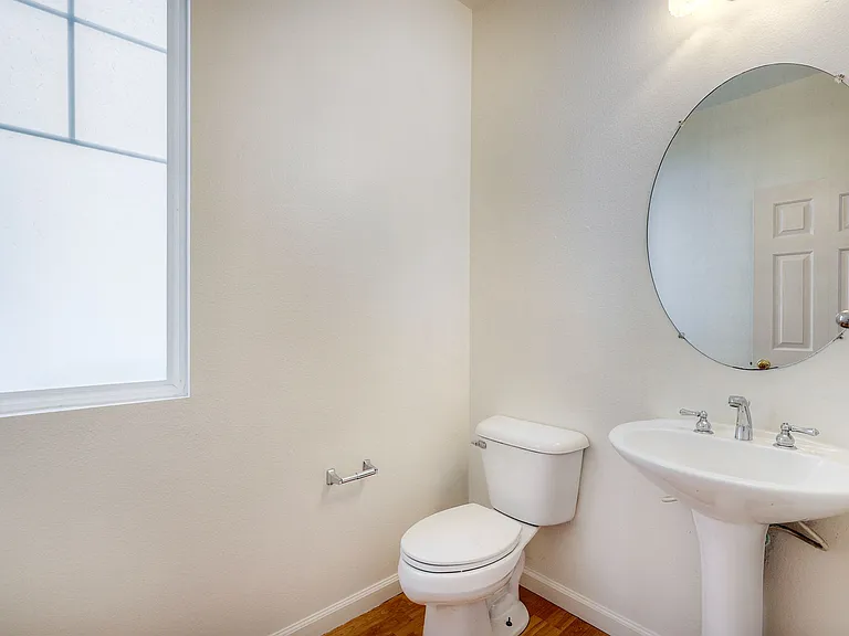 2979 W Canyon Ave W #C — Photo 11