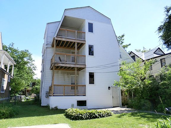 2nd image of 1119 Garnett Pl APT 1