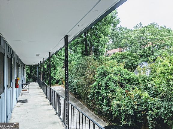 3rd image of 1456 University Dr NE #1