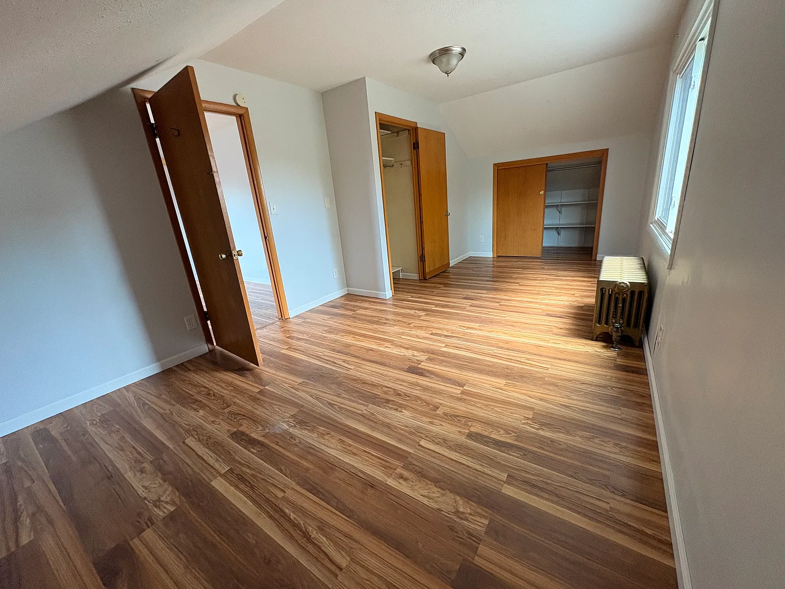 2 bed, 800 sqft, $1,600 — Photo 4