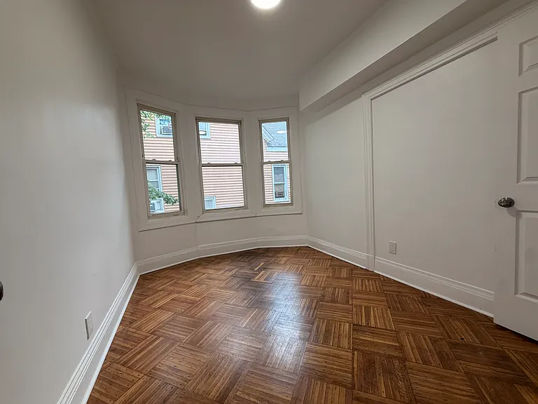 44-46 Farley Ave #2 — Photo 14