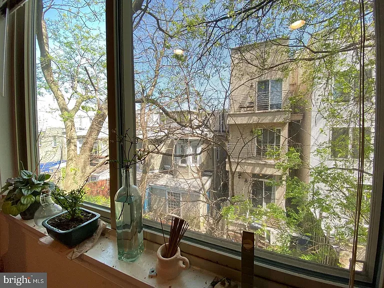 1417 N 17th St #3R — Photo 15