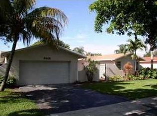 8406 SW 26th Pl, Davie, FL 33328